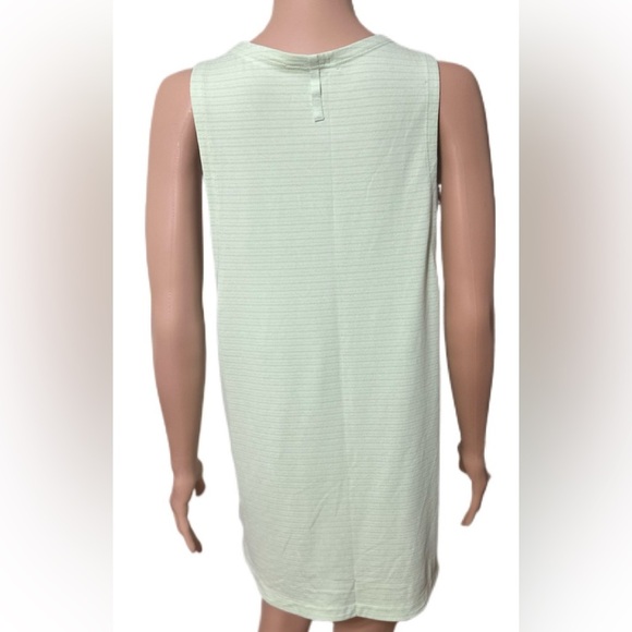 Lululemon M/L Womens Tank Pastel Green Perforated Better Each Day Activewear wb - Picture 3 of 6